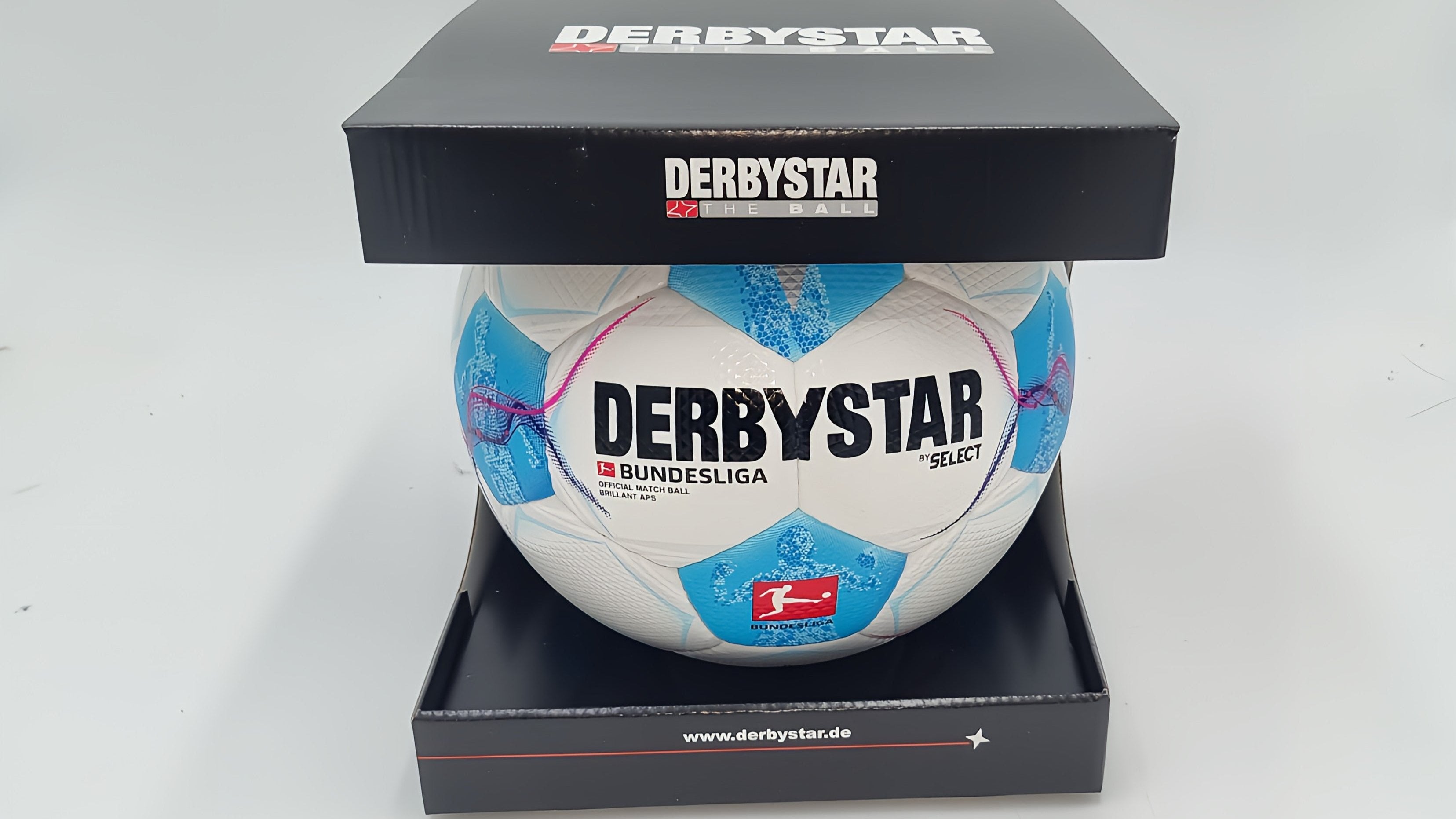 Derbystar Brillant APS Matchball v24/25 - FIFA Spielball - Gr 5 - 1813599024 - II Wahl