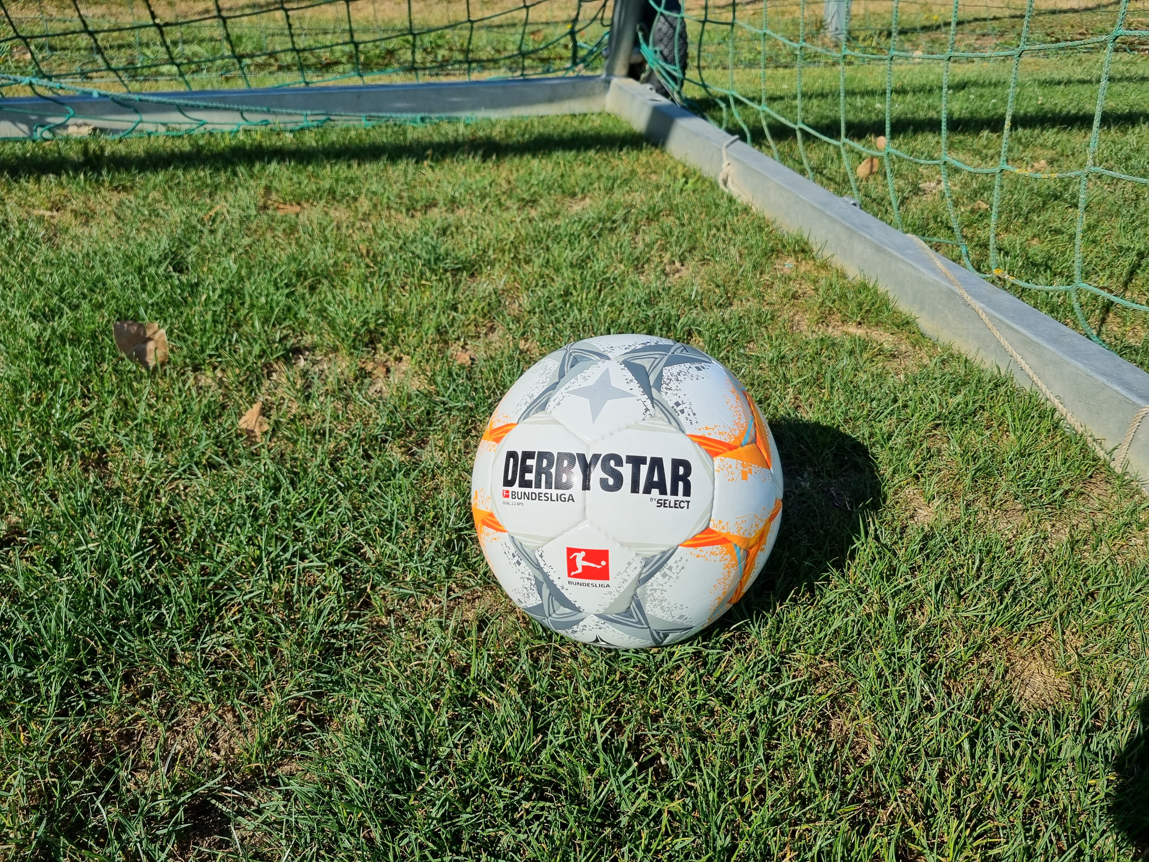 Derbystar Goal 2.2 APS v22 - Fußball Bundesliga Matchball - Grösse 5