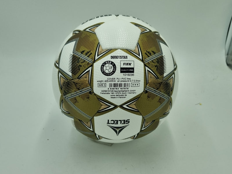 Derbystar Brillant APS v24 in gold weiß - Matchball Fifa Qualität